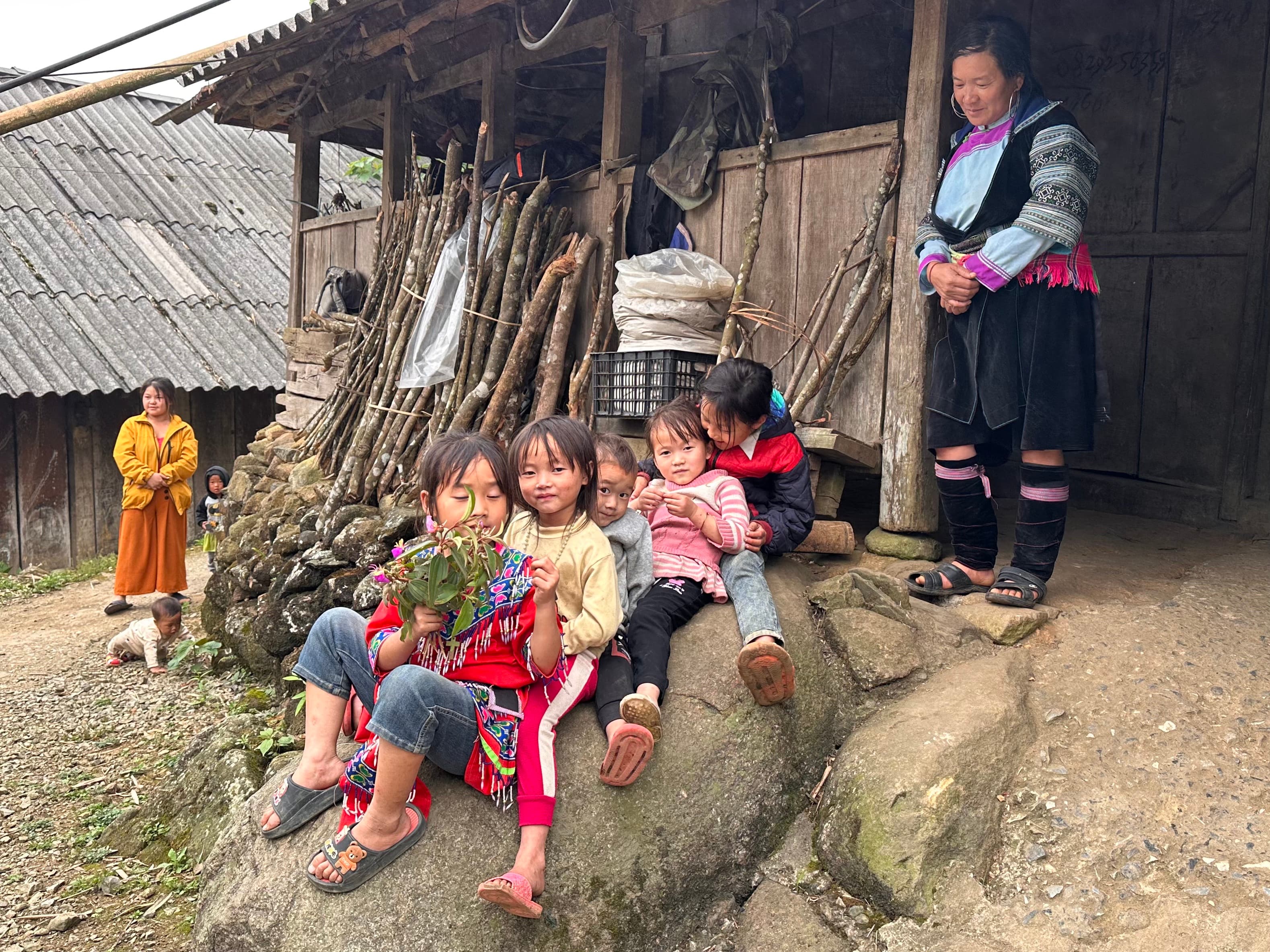 Picture of kids posing