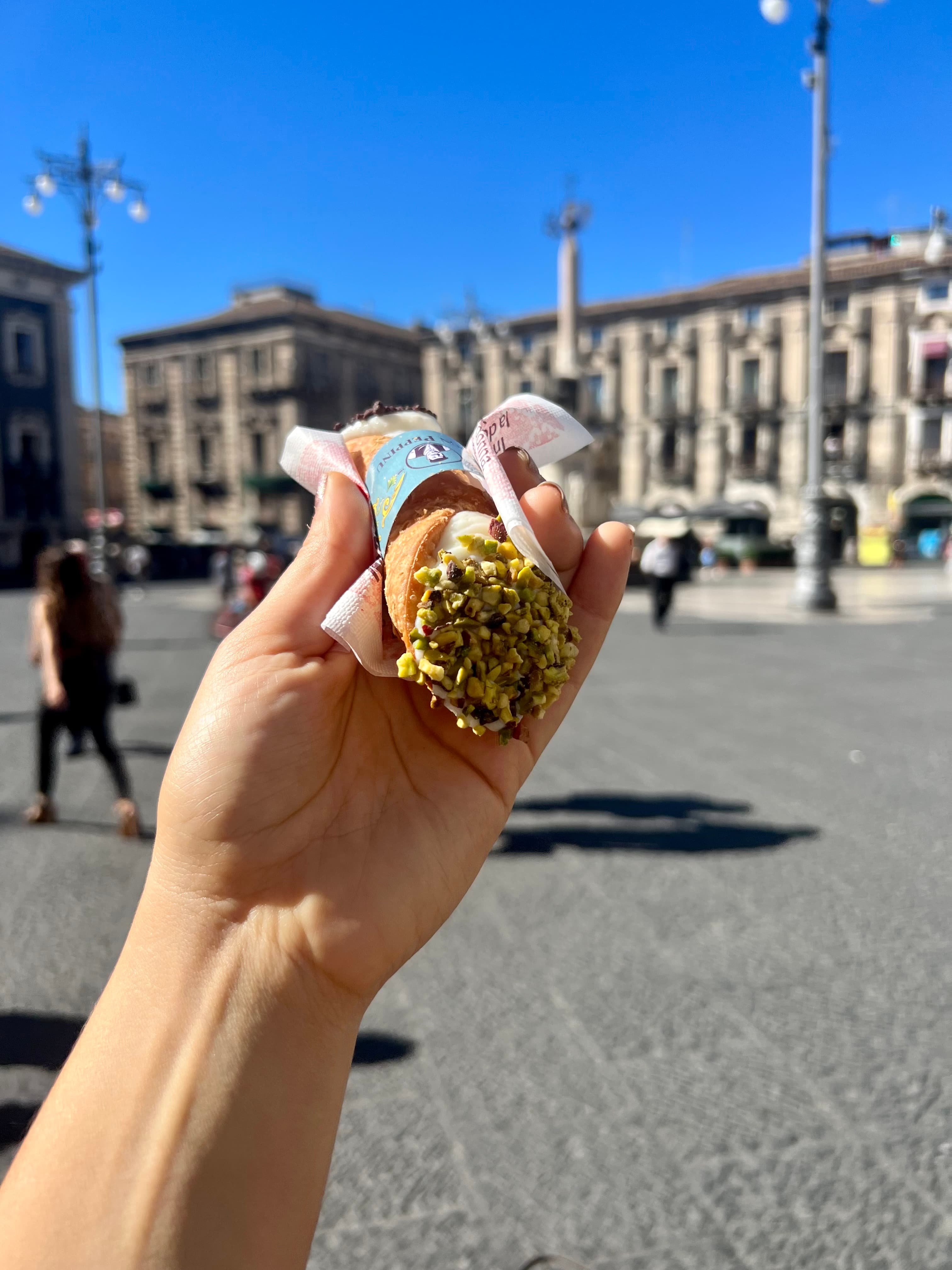 Lauren flexing a food item