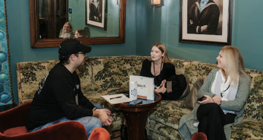 Fora - The business side, simplified