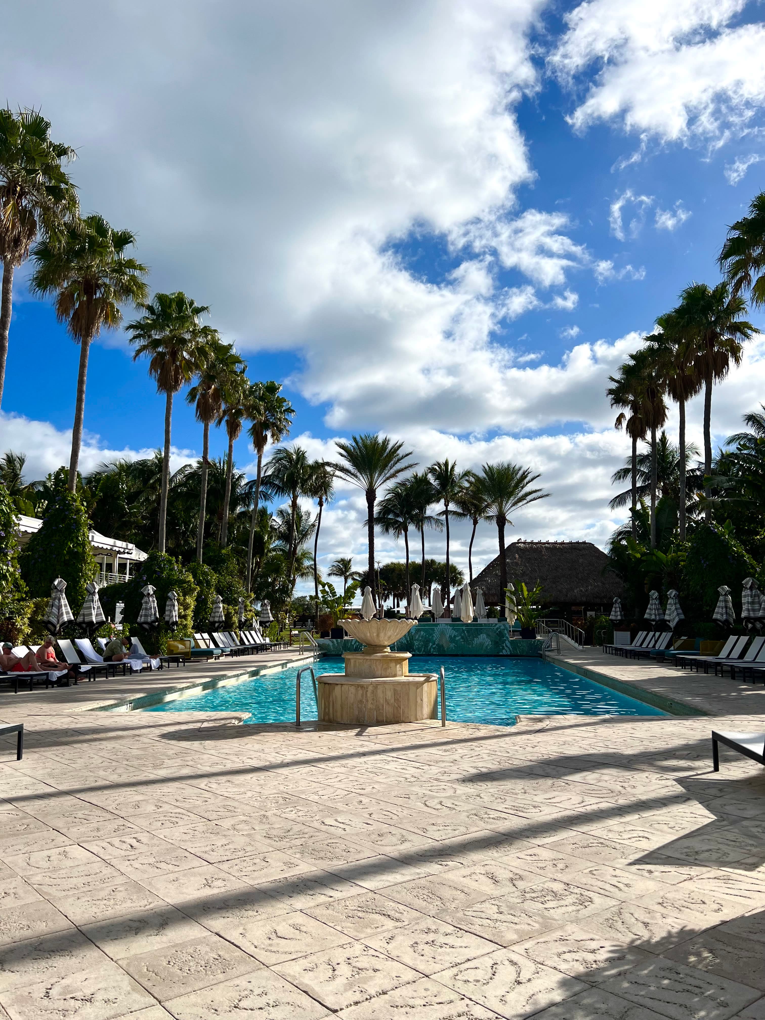 Oceanside in Miami: Kimpton Surfcomber Hotel curated by Megan Freedman