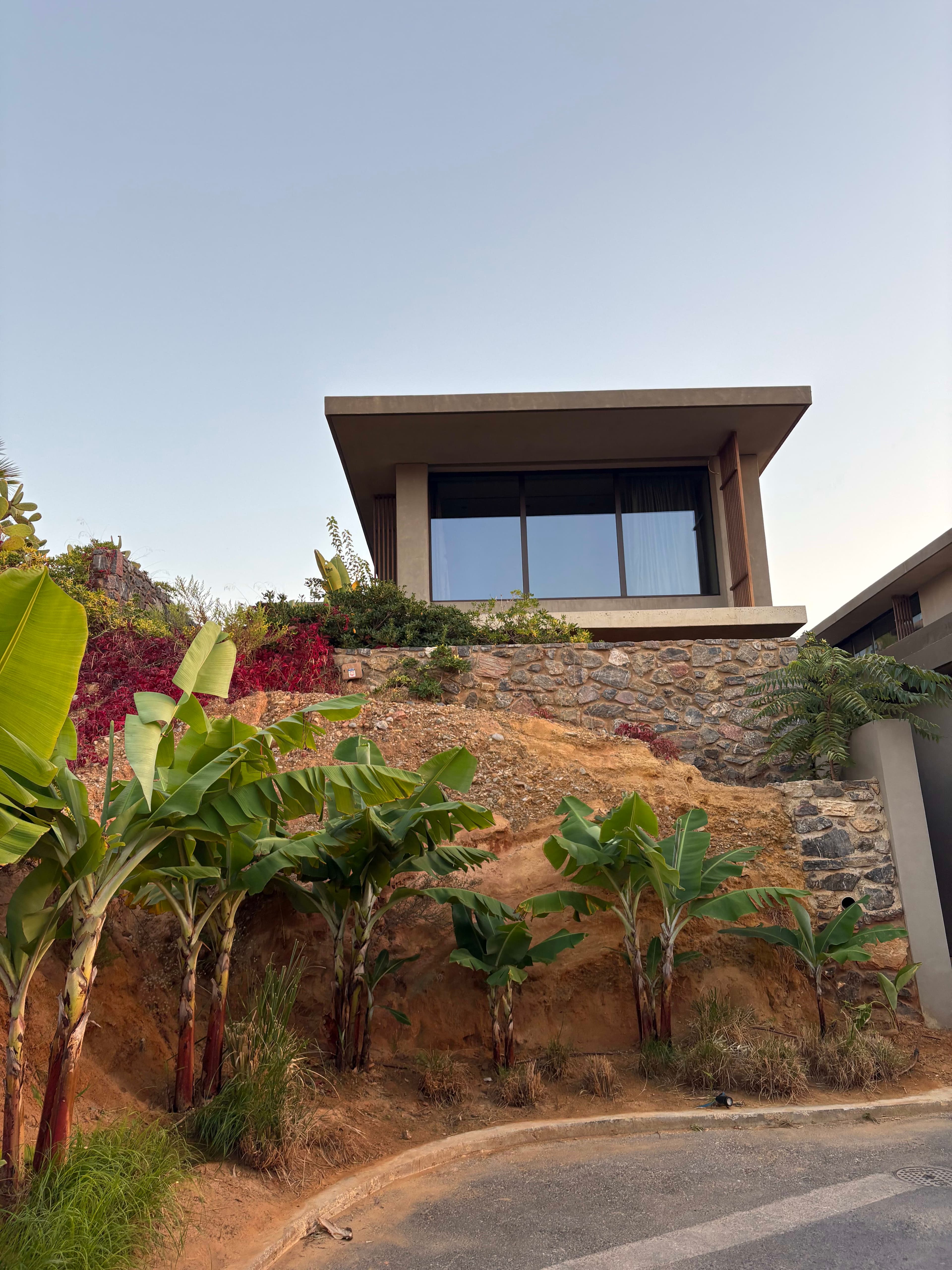 feature-card-carousel-photo-2