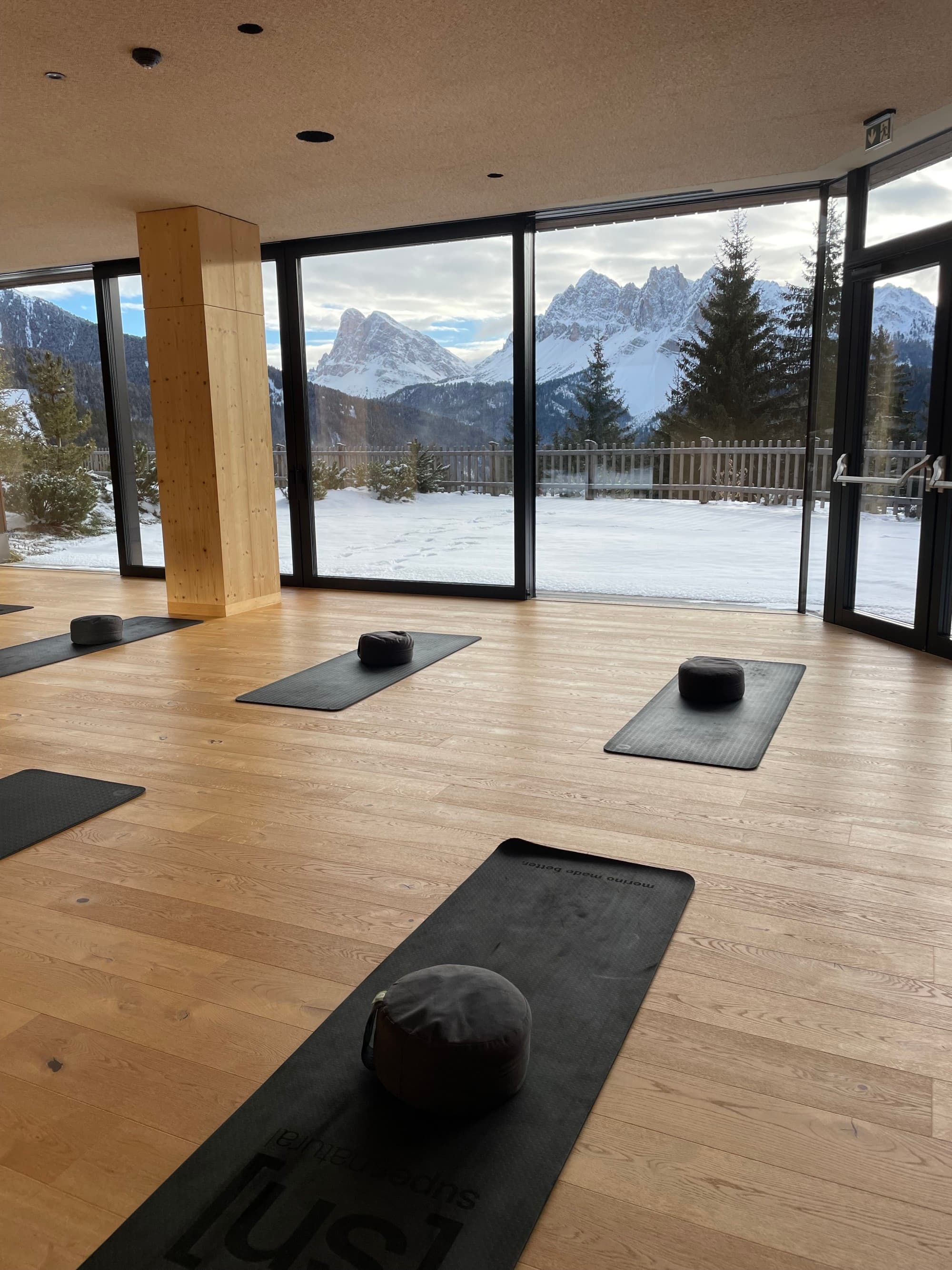 Yoga Room - Daryn Schwartz