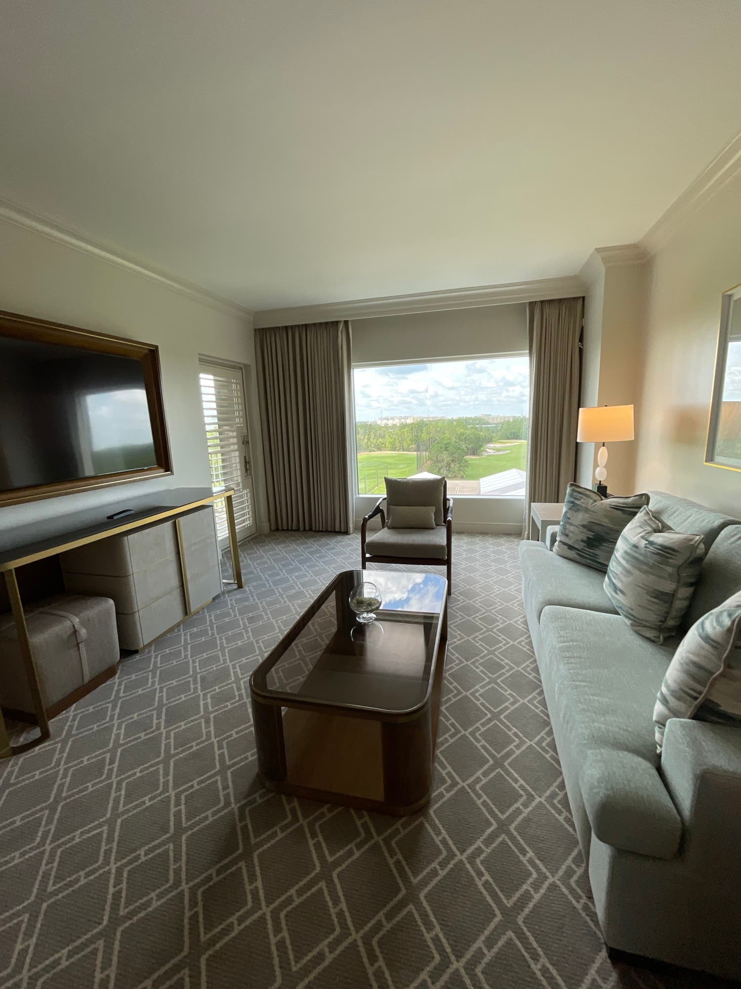 Waldorf Suite room