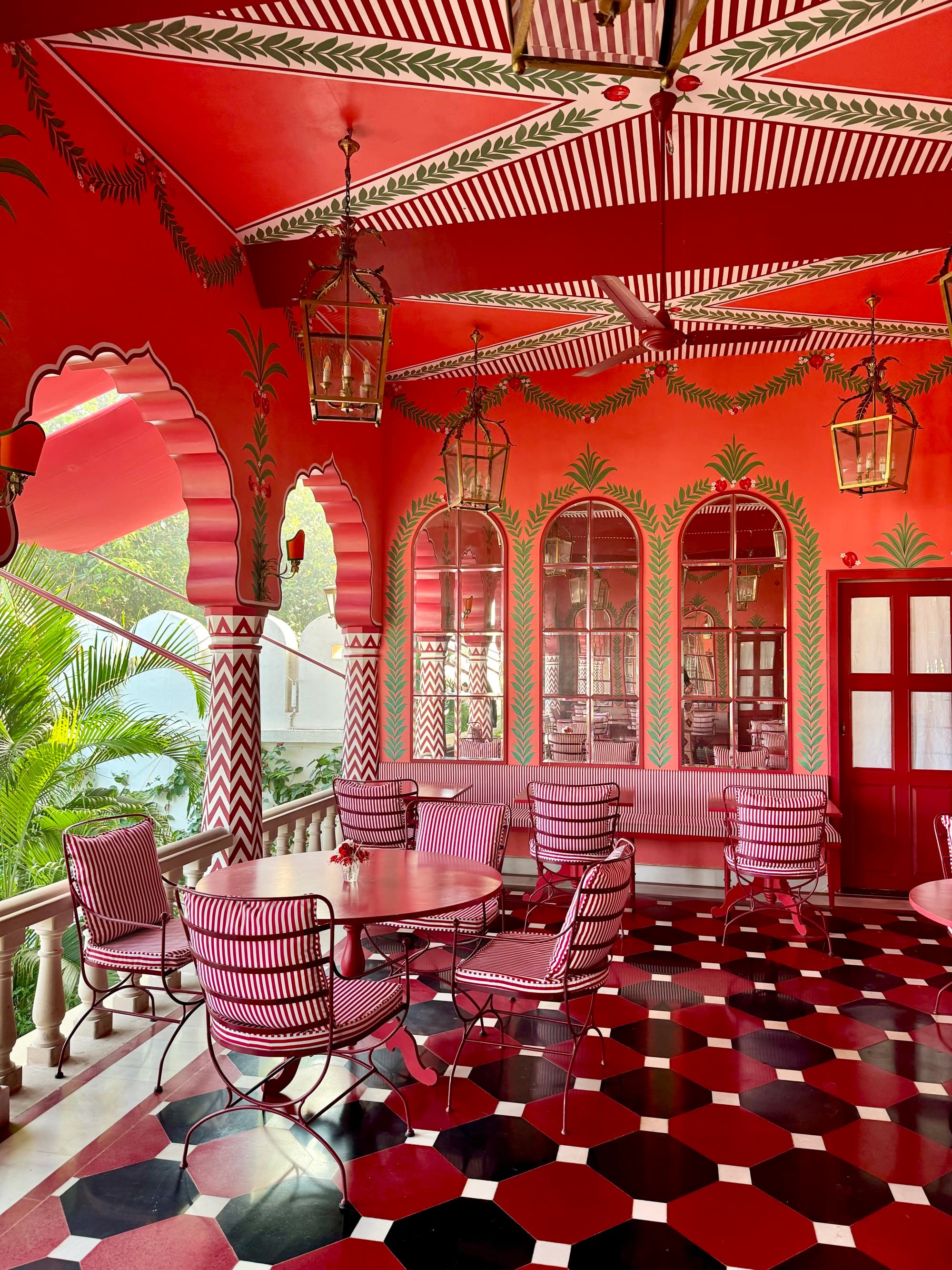 Villa Palladio Dining Terrace - Lexi Del Toro