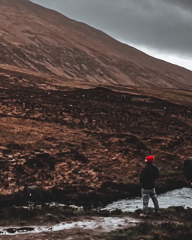 Scotland with Claire (An Outlander Bucket List) curated by Bijoy Shah